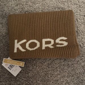 Michael Kors Women’s Brown Knit Scarf